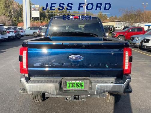 2025 Ford F-350 LARIAT SUPER DUTY