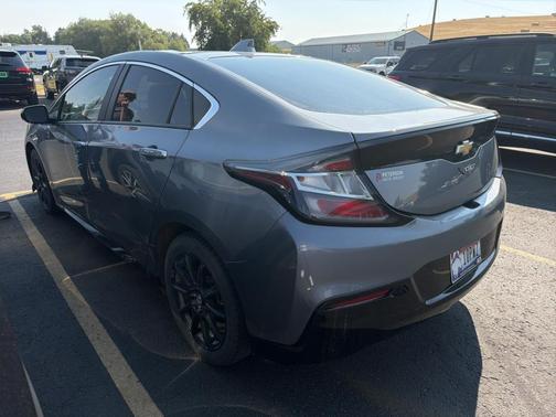 Satin Steel Metallic 2018 Chevrolet Volt LT