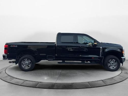 AGATE BLACK 2024 Ford F-350 LARIAT SUPER DUTY