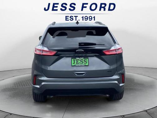 CARBONIZED GRAY 2022 Ford Edge SE