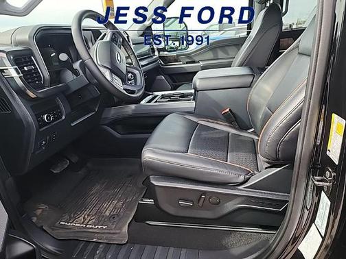 2025 Ford F-350 LARIAT SUPER DUTY