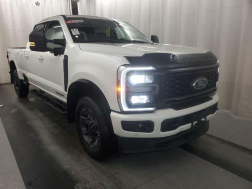 STAR WHITE 2024 Ford F-350 LARIAT SUPER DUTY