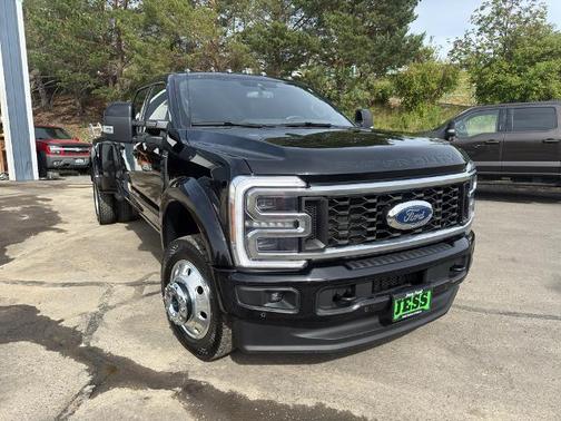 AGATE BLACK METALLIC 2026 Ford F-450 PLATINUM DRW