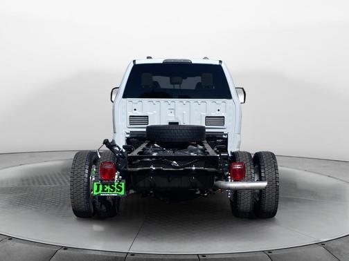 Oxford White 2026 Ford F-450 Lariat