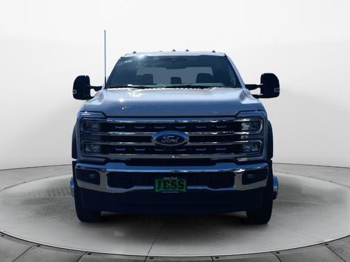 Oxford White 2026 Ford F-450 Lariat