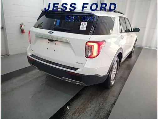 STAR WHITE MET TRI-COAT 2024 Ford Explorer XLT