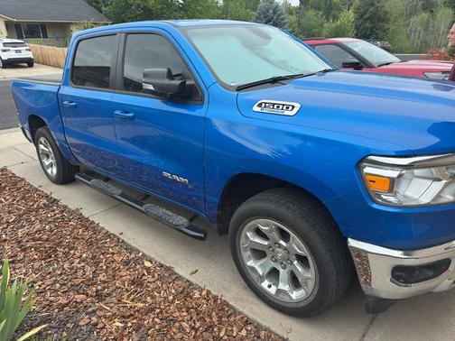 Hydro Blue Pearlcoat 2022 RAM 1500 Big Horn/Lone Star