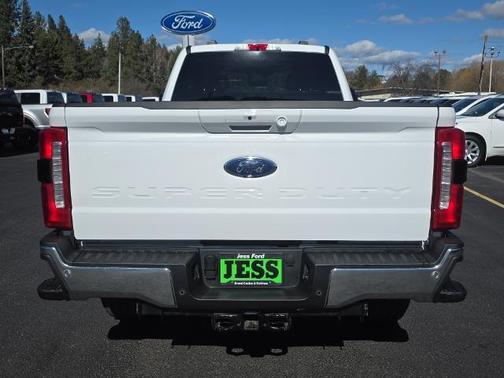 2025 Ford F-350 LARIAT SUPER DUTY