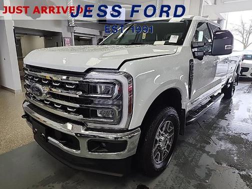 2025 Ford F-350 LARIAT SUPER DUTY