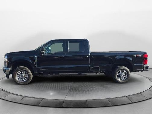 2025 Ford F-350 LARIAT SUPER DUTY