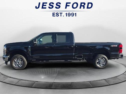 2025 Ford F-350 LARIAT SUPER DUTY