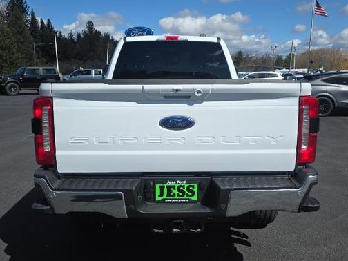 2025 Ford F-350 LARIAT SUPER DUTY