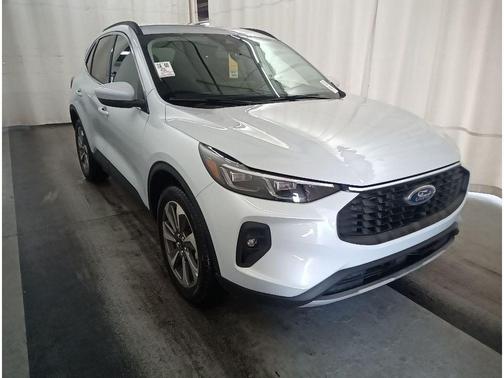 Space Silver Metallic 2025 Ford Escape Platinum