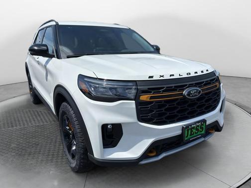 Star White Metallic Tri-Coat 2026 Ford Explorer Tremor