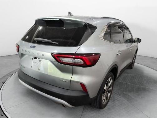 ICONIC SILVER METALLIC 2023 Ford Escape PLATINUM