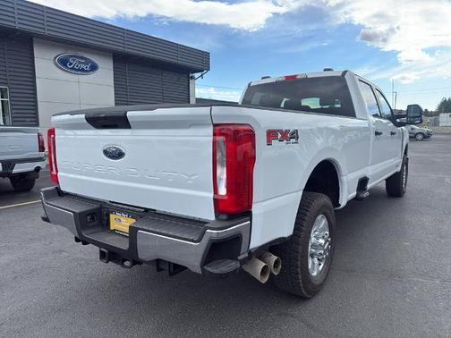 OXFORD WHITE 2023 Ford F-350 XLT