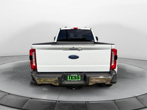 Oxford White 2025 Ford F-350 Lariat