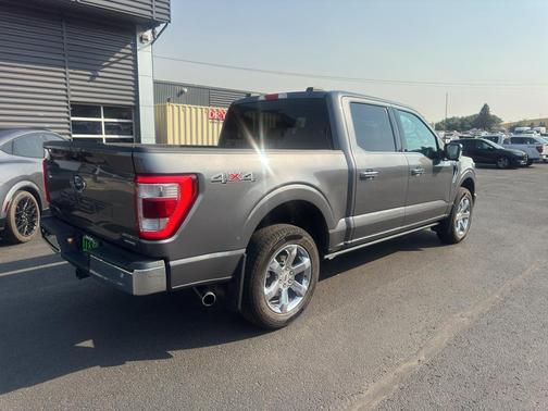 Carbonized Gray Metallic 2023 Ford F-150 Lariat