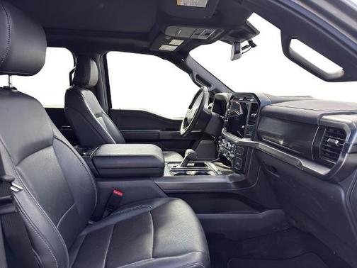 CARBONIZED GREY METALLIC 2025 Ford F-150 LARIAT