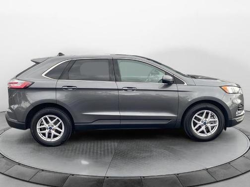 CARBONIZED GRAY 2022 Ford Edge SEL