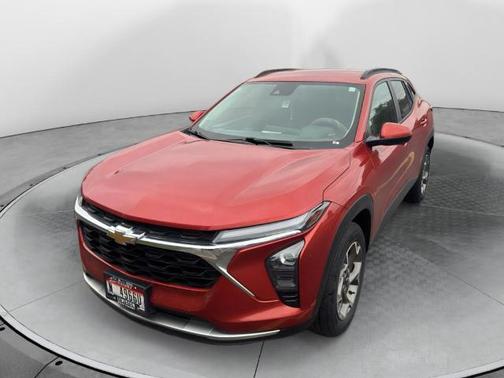 Cayenne Orange Metallic 2024 Chevrolet Trax LT