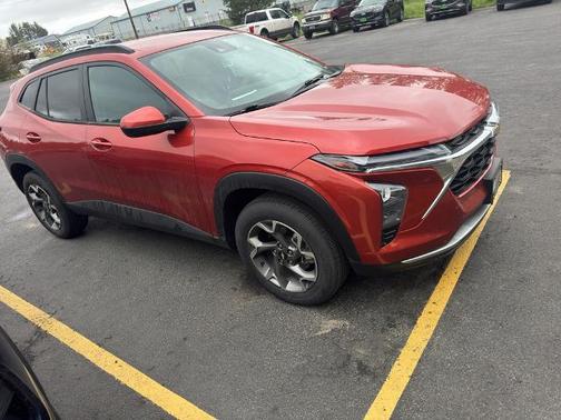 Cayenne Orange Metallic 2024 Chevrolet Trax LT