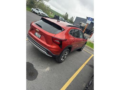 Cayenne Orange Metallic 2024 Chevrolet Trax LT