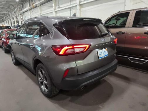 Carbonized Gray Metallic 2025 Ford Escape ST-Line Select