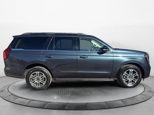 Stone Blue Metallic 2025 Ford Expedition Active