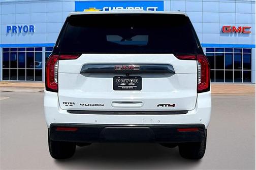 2024 GMC Yukon XL 4WD AT4