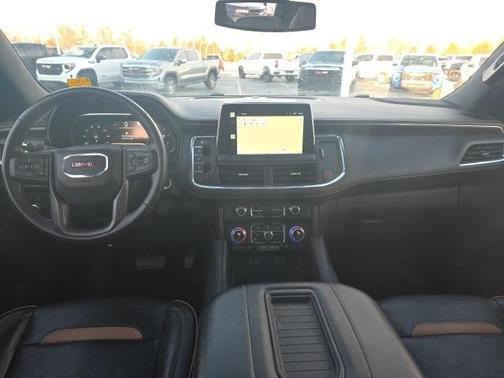2022 GMC Yukon XL 4WD AT4