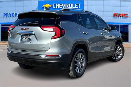 2024 GMC Terrain SLT