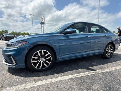 Monterey Blue 2025 Volkswagen Jetta 1.5T SE