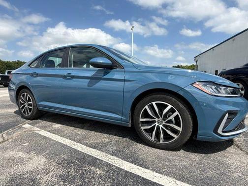Monterey Blue 2025 Volkswagen Jetta 1.5T SE