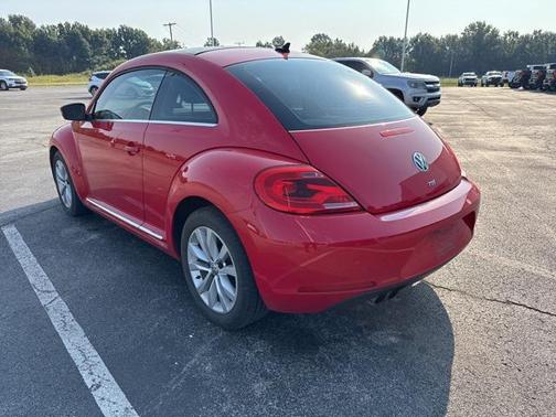 2014 Volkswagen Beetle DSG 2.0L TDI w/Sun/Sound/Nav