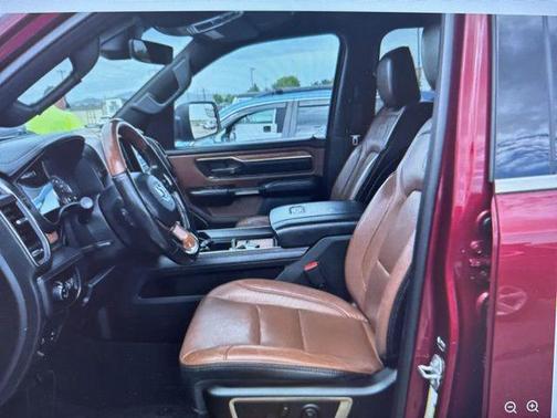 Delmonico Red Pearlcoat 2022 RAM 1500 Longhorn