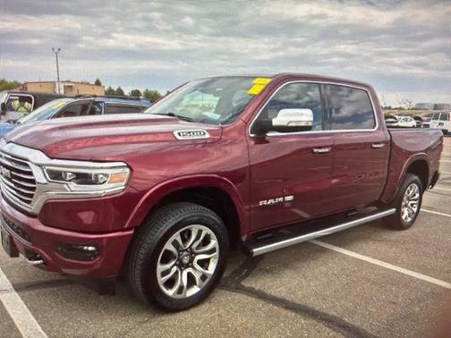Delmonico Red Pearlcoat 2022 RAM 1500 Longhorn