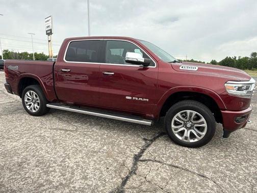 Delmonico Red Pearlcoat 2022 RAM 1500 Longhorn