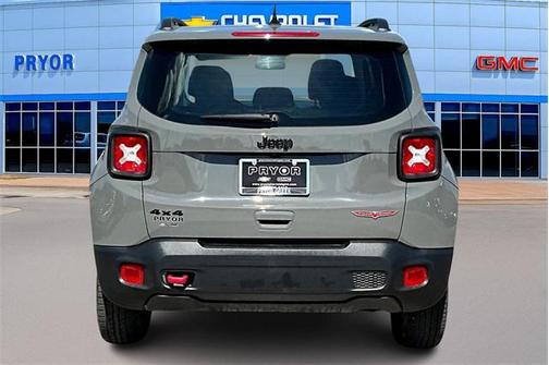 2023 Jeep Renegade Trailhawk
