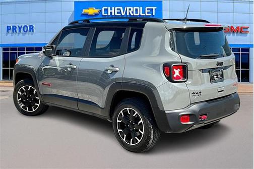 2023 Jeep Renegade Trailhawk