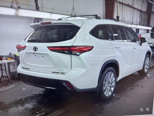 2021 Toyota Highlander Limited