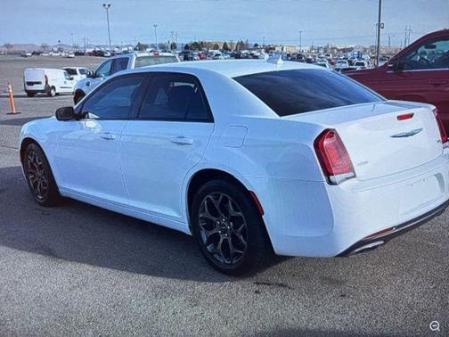 2018 Chrysler 300 S