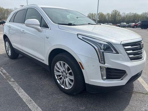 Crystal White Tricoat 2019 Cadillac XT5 Base