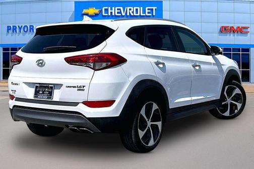 Dazzling White 2016 Hyundai TUCSON Limited