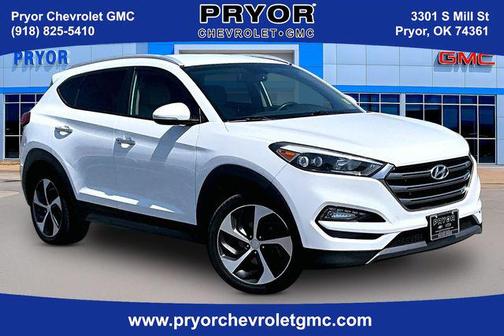 Dazzling White 2016 Hyundai TUCSON Limited