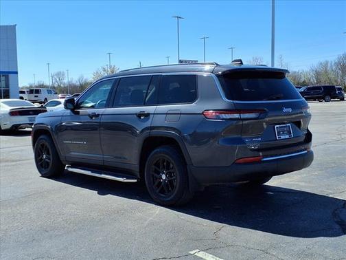 2022 Jeep Grand Cherokee L Laredo