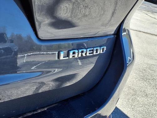 2022 Jeep Grand Cherokee L Laredo