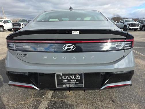 2025 Hyundai SONATA SEL