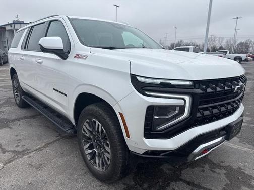 2025 Chevrolet Suburban 4WD Z71