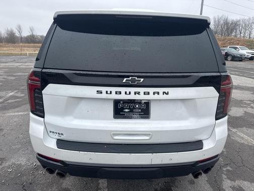 2025 Chevrolet Suburban 4WD Z71